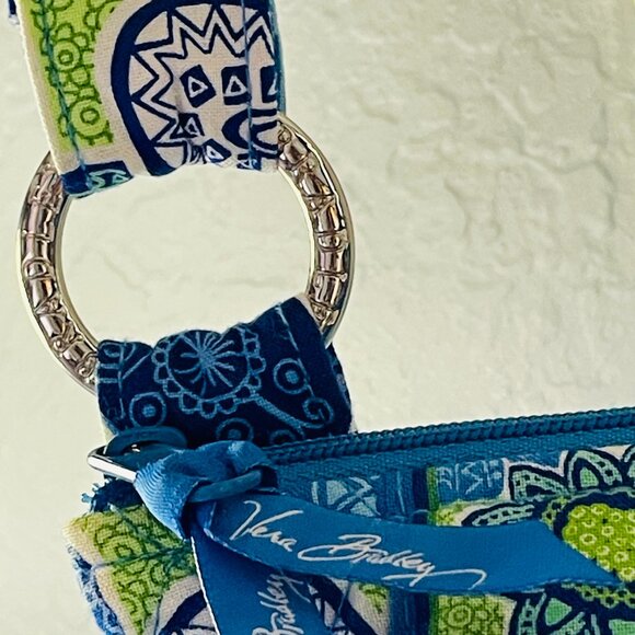 Vera Bradley Crossbody Bag - Doodle Daisy Retired Pattern - Blue Floral Quilted - Picture 5 of 12